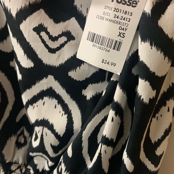 Cute romper! - Picture 3 of 3